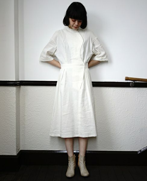 ohta.white dress