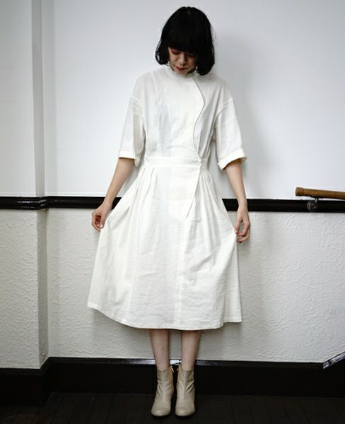 ohta.white dress
