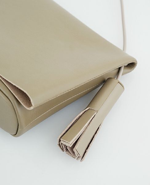 Building Block.FOLD MESSENGER IN TAUPE[TAUPE]