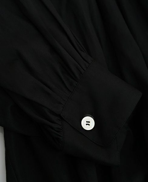 SI-HIRAI.DRAPE BLOUSE BLACK(CHSS16-3309)