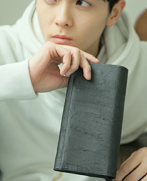 KAGARI YUSUKE.長財布[mw07-black]