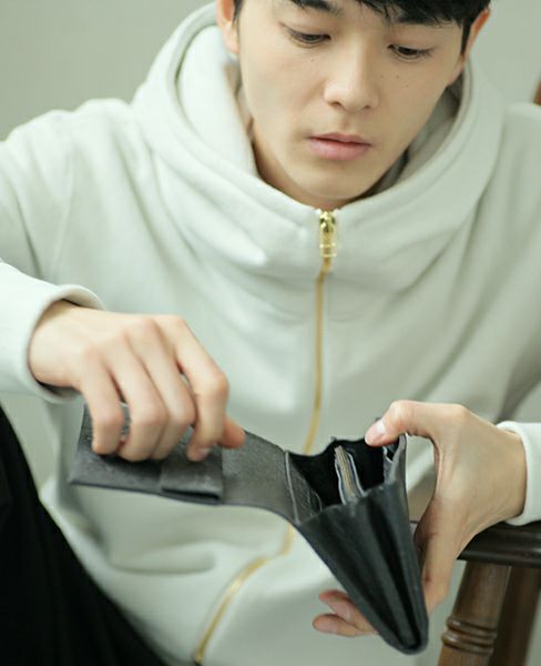 KAGARI YUSUKE.長財布[mw07-black]