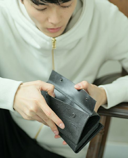 KAGARI YUSUKE.長財布[mw07-black]