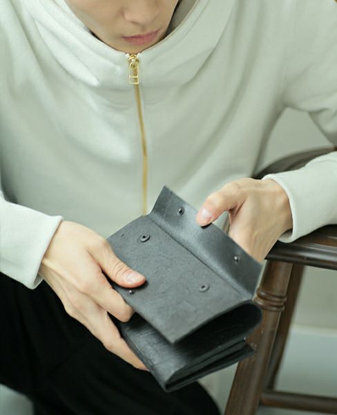 KAGARI YUSUKE.長財布[mw07-black]