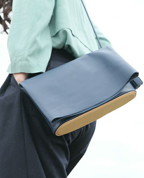 Building Block.ビルディングブロック.FOLD MESSENGER IN NAVY/B.NAVY