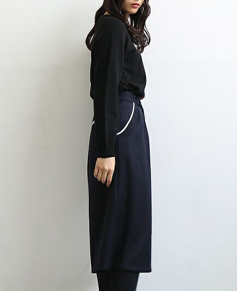 JUN OKAMOTO.[P-33074]壊れた時計をこっそり隠しているパンツ