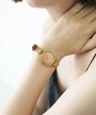 nejicommu Sayuri Fujiiによる時計ブランド。公式ネジコミュ通販