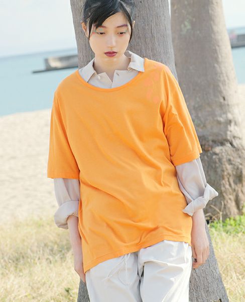 Edwina Hoerl .T-SHIRT[26/EH34TS-01/B]_