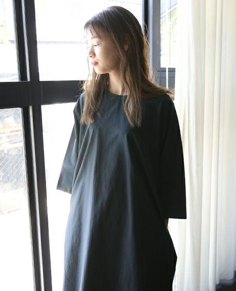 STEPHAN SCHNEIDER.DRESS TOSS/ART.NO.56/FAB.44/BOTTLE