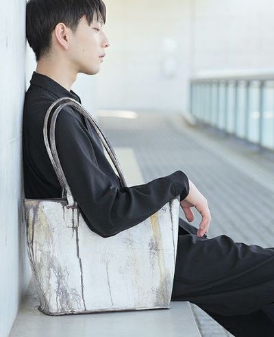 KAGARI YUSUKE.ジップトート[w17-02-uc]