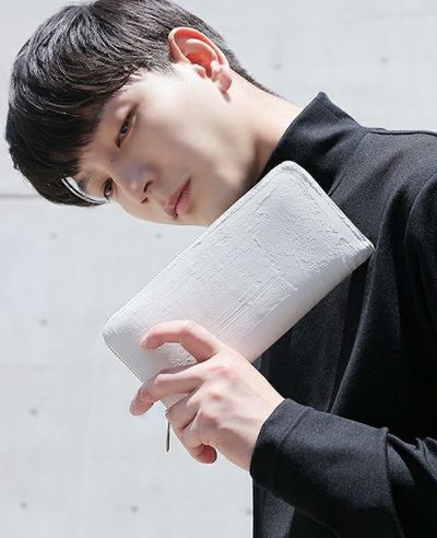 ✮Kagari Yusuke✮壁 長財布 ブラック 大容量 KAGARI YUSUKE 最新作のバッグ、財布を購入できる公式「カガリ