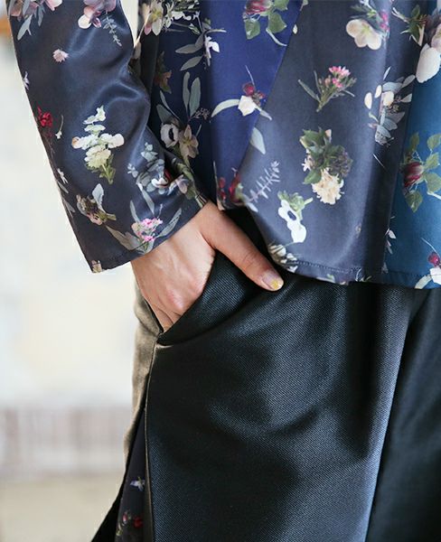 JUN OKAMOTO.小さなブーケで出来たお気に入りのブラウス