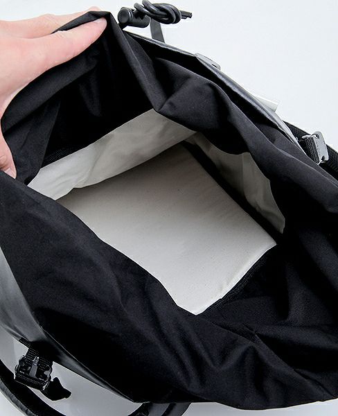 macromauro×Palm maison.マクロマウロ×パームメゾン.Palm maiosn original Kaos small [black]