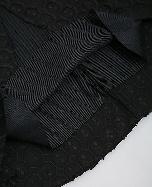 JUN OKAMOTO.静かに伸びていく蔦みたいなワンピース