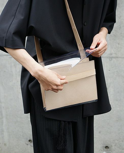 macromauro マクロマウロ.P V L Bag Medium_