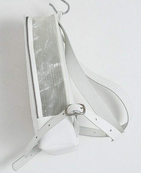 KAGARI YUSUKE.スクエアリュック[w18-05-wh/防炎]