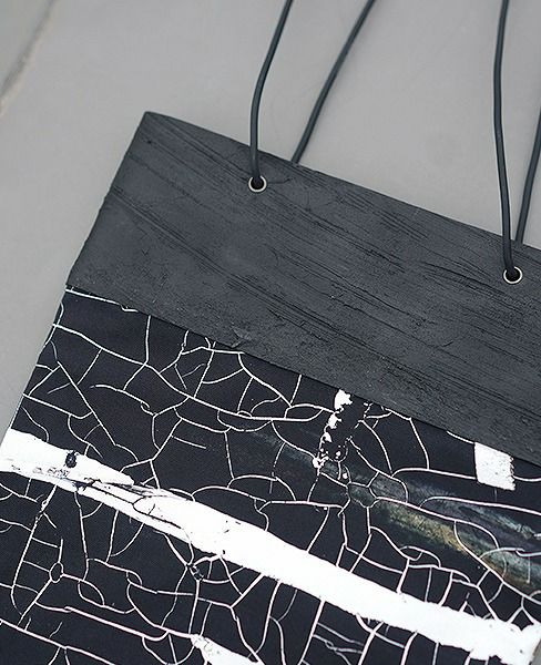 KAGARI YUSUKE.壁布トート[東京/岩本町]