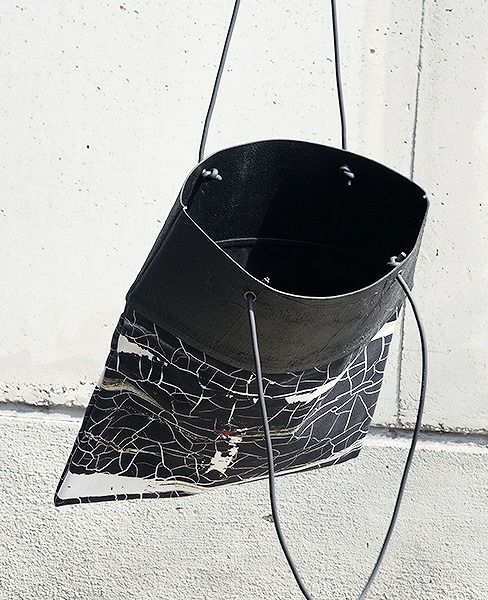 KAGARI YUSUKE.壁布トート[東京/岩本町]