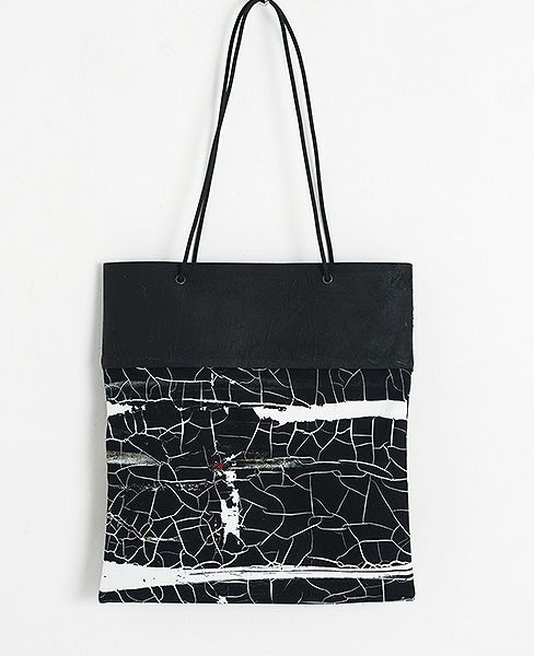 KAGARI YUSUKE.壁布トート[東京/岩本町]