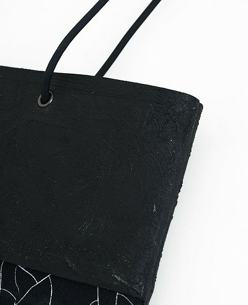 KAGARI YUSUKE.壁布トート[東京/岩本町]