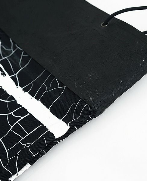 KAGARI YUSUKE.壁布トート[東京/岩本町]