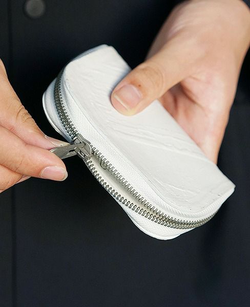 KAGARI YUSUKE.ラウンドジップ・ミニ[mw10-wh]