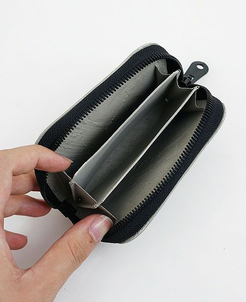 KAGARI YUSUKE.ラウンドジップ・ミニ[mw10-gr]