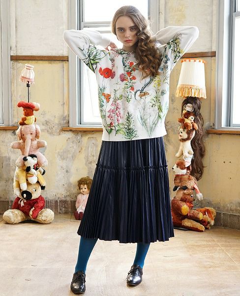 最終セール！あちゃちゅむ　お花のボタンがゴージャスなビロードポンチョ 完売商品入荷のお知らせ | BABY, THE STARS SHINE BRIGHT