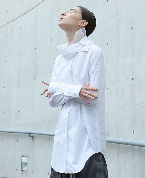 AKIKOAOKI.flower collar blouse[AA18AW-SH02/WH]