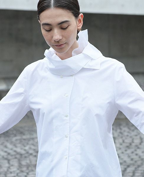 AKIKOAOKI.flower collar blouse[AA18AW-SH02/WH]