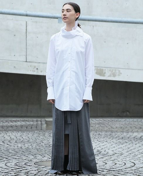 AKIKOAOKI.flower collar blouse[AA18AW-SH02/WH]