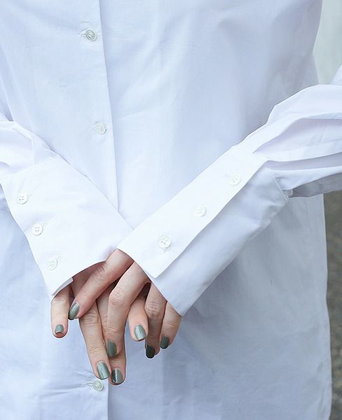 AKIKOAOKI.flower collar blouse[AA18AW-SH02/WH]