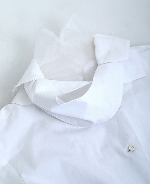 AKIKOAOKI.flower collar blouse[AA18AW-SH02/WH]