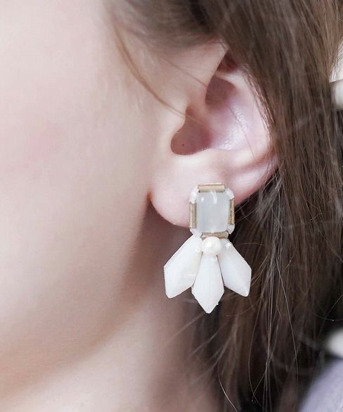 Palm wedding.hoshi カルセドニーシェルパーツのイヤリング