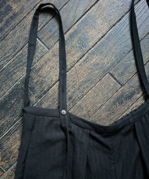 Mochi.モチ.suspenders wide pants [18AW-PT01]