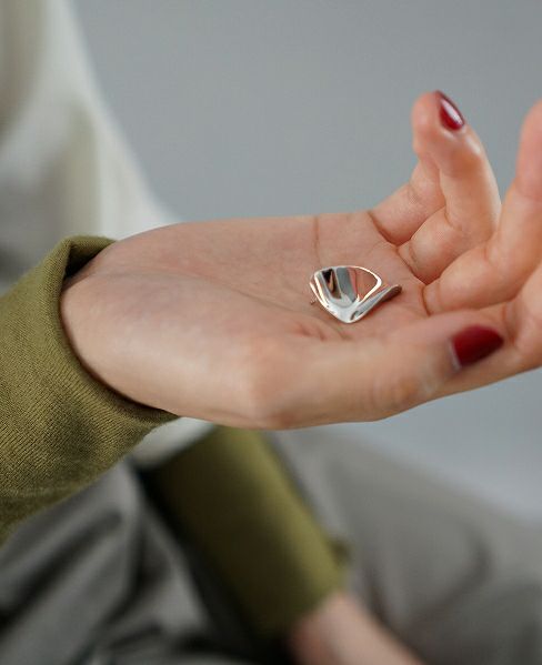 MIKU FUKAMITSU.呼吸ピアス