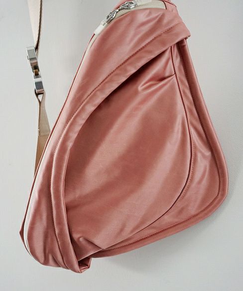 hatra ハトラ.body Bag [PINK]_