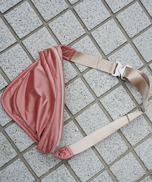 hatra ハトラ.body Bag [PINK]_