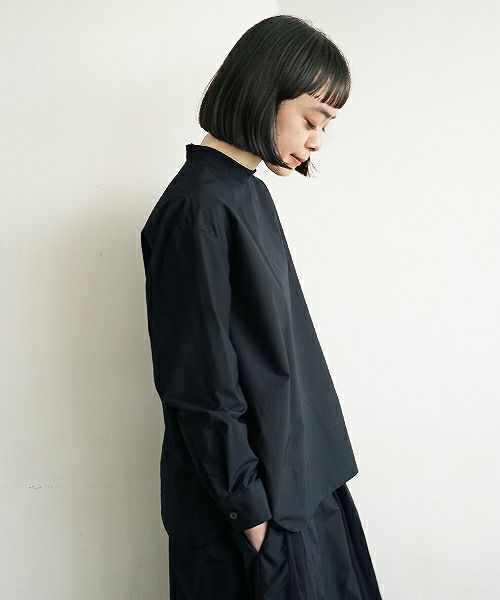 Mochi.モチ.petit high necked shirt [19SS-BL01/black]