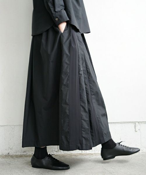 Mochi.モチ.tuck long skirt [19SS-SK01/black]
