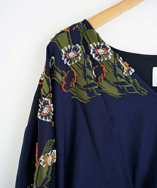 JUN OKAMOTO.祖母がよく描いてくれたガーベラのワンピース[RO-33203/NAVY]