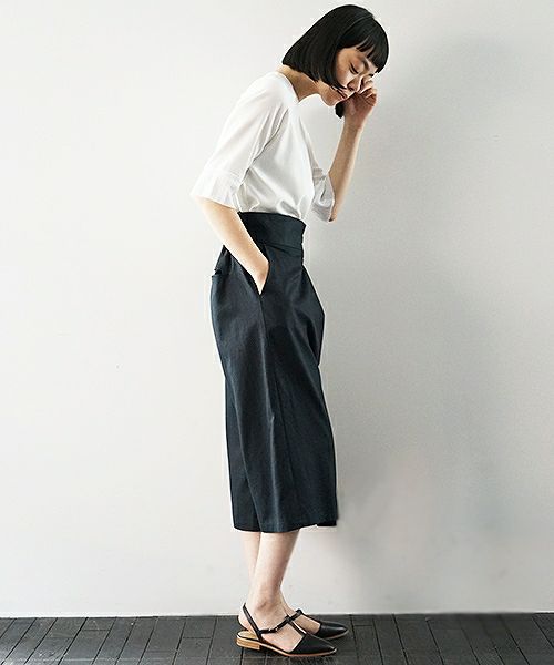 JUN OKAMOTO.羊飼いの邪魔をする風のようなパンツ[P-33101/NAVY]