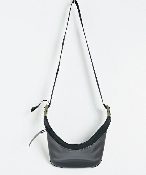 macromauro マクロマウロ.plane bag small PVC[black]_