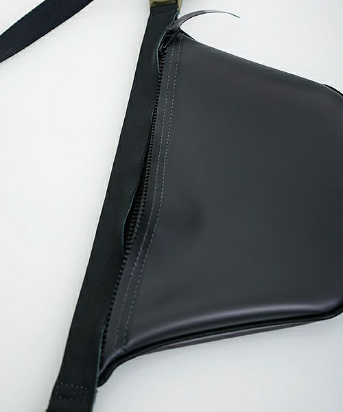 macromauro マクロマウロ.plane bag small PVC[black]_
