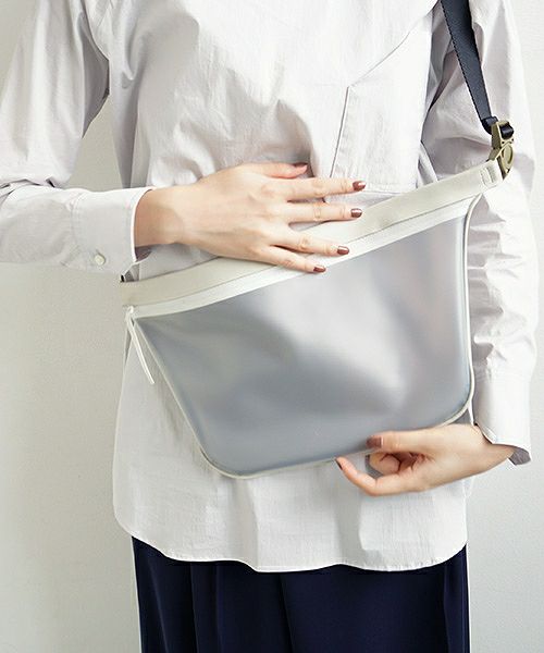 macromauro マクロマウロ.plane bag large PVC[white]_