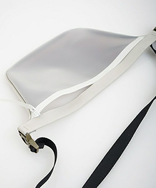 macromauro マクロマウロ.plane bag large PVC[white]_