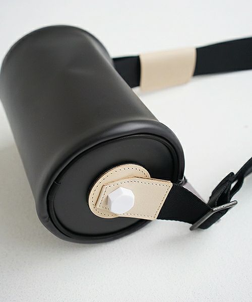 macromauro マクロマウロ.cylinder bag small PVC[black]_