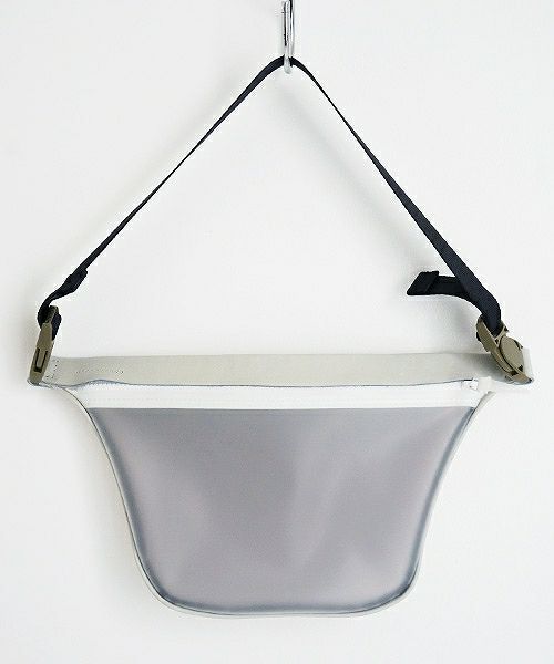 macromauro マクロマウロ.plane bag small PVC[white]_