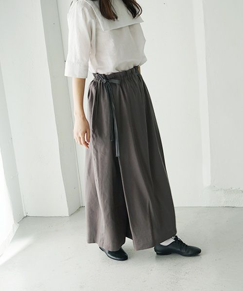 Mochi.モチ.french linen wrap wide pants [charcoal grey]