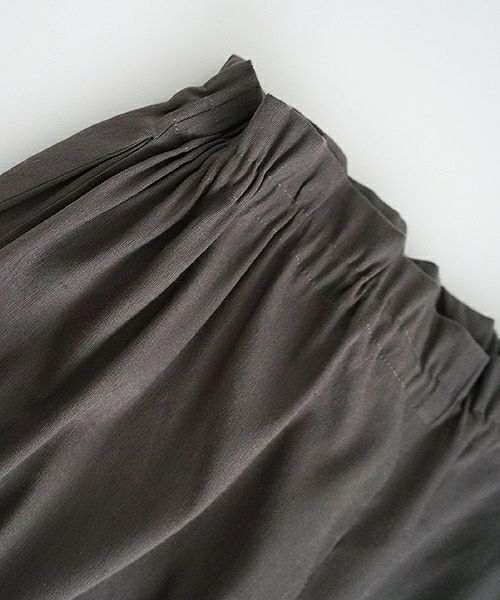 Mochi.モチ.french linen wrap wide pants [charcoal grey]